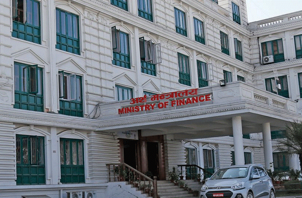 विनियोजनको आधा पनि भएन विकास खर्च